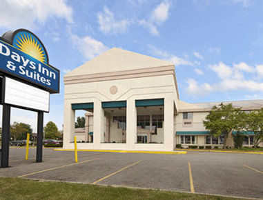 Days Inn By Wyndham Columbus East Airport Exterior photo